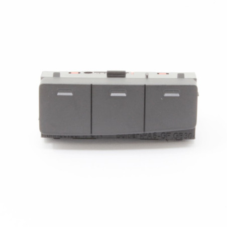 Faux bouton gauche de console centrale Chatenet